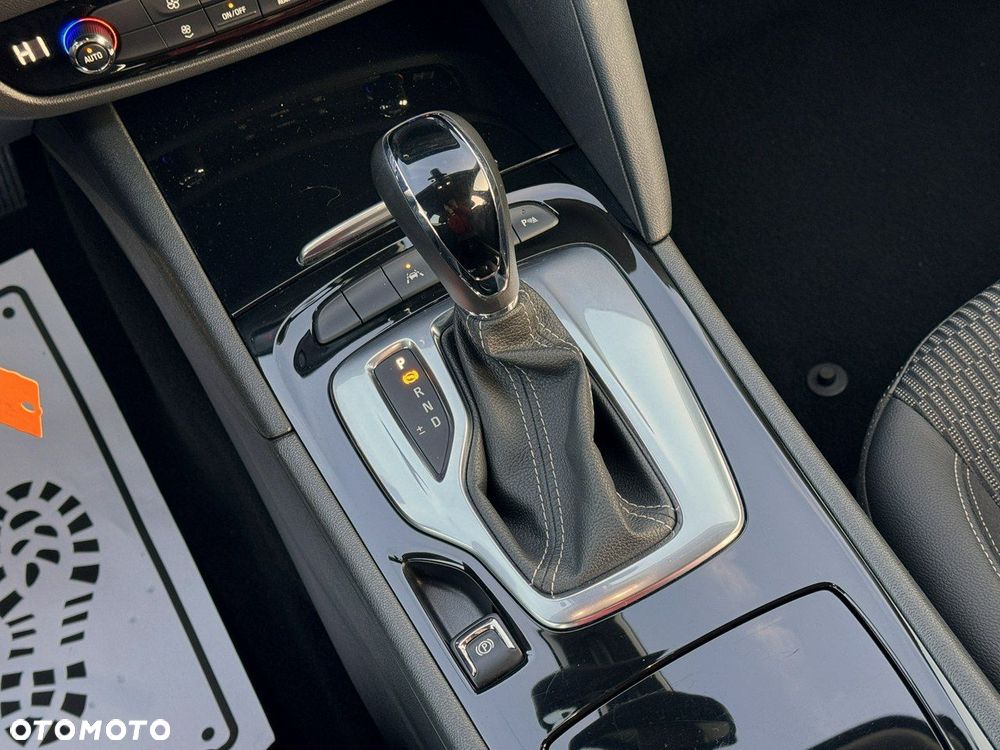 Opel Insignia - 32