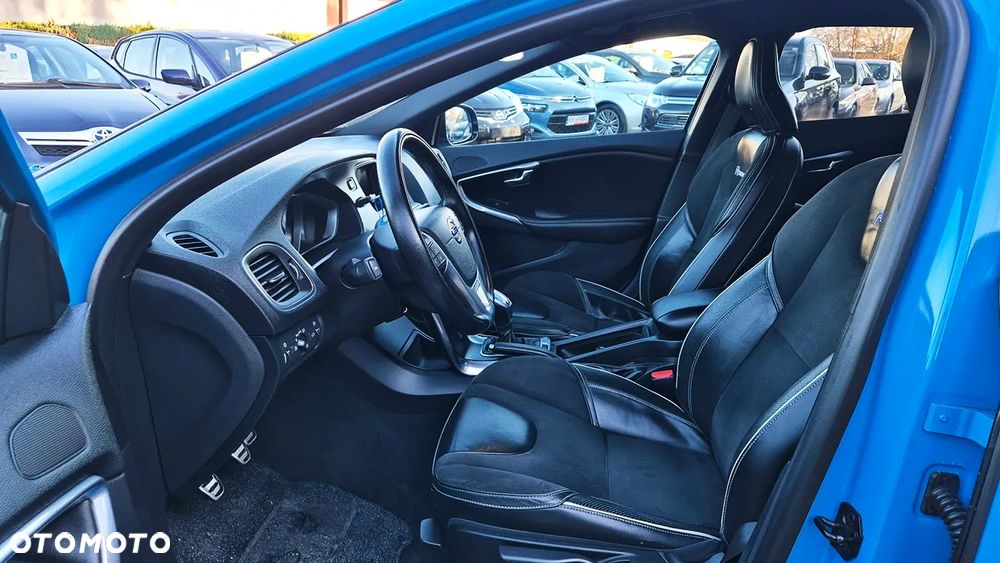 Volvo V40 T3 R-Design Summum - 28