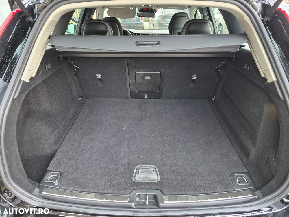 Volvo XC 60 D4 AWD Momentum - 18