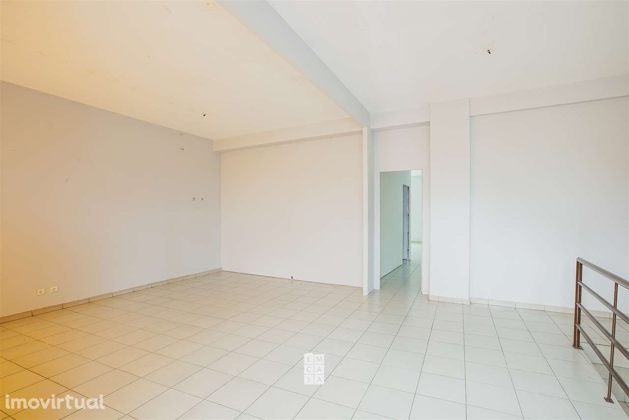 Loja  Arrendamento em Lourosa,Santa Maria da Feira - Grande imagem: 3/13