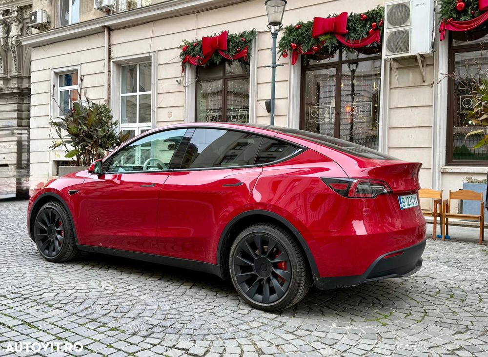 Tesla Model Y AWD Long Range - 5