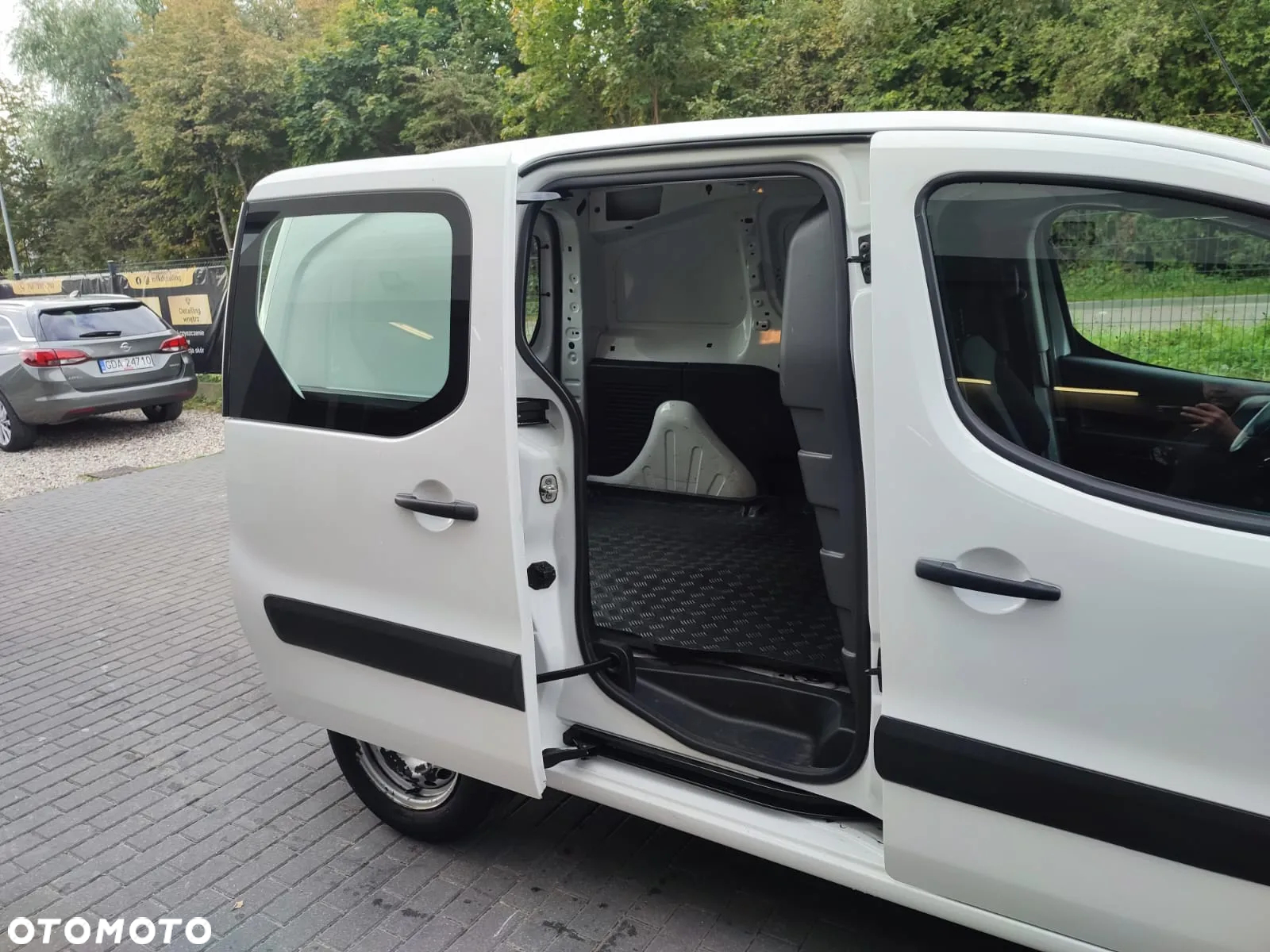 Peugeot Partner - 13
