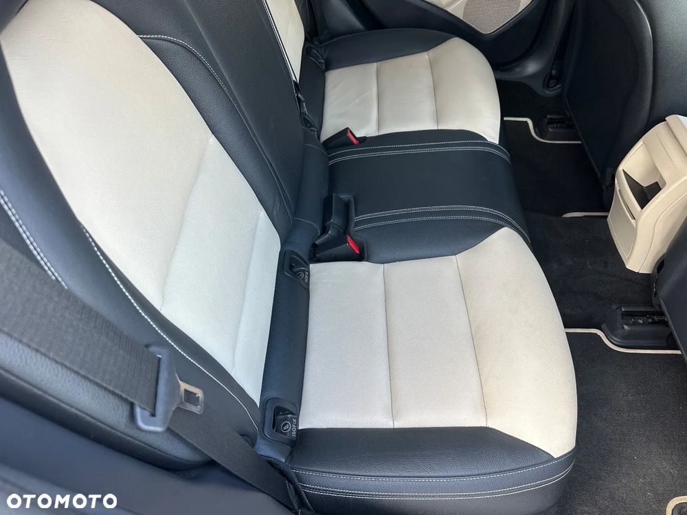 Mercedes-Benz GLA 250 4-Matic - 22