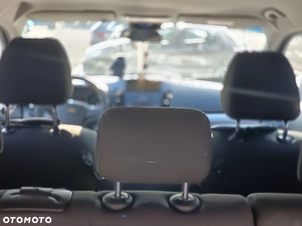 Chevrolet Orlando 1.8 LS - 32