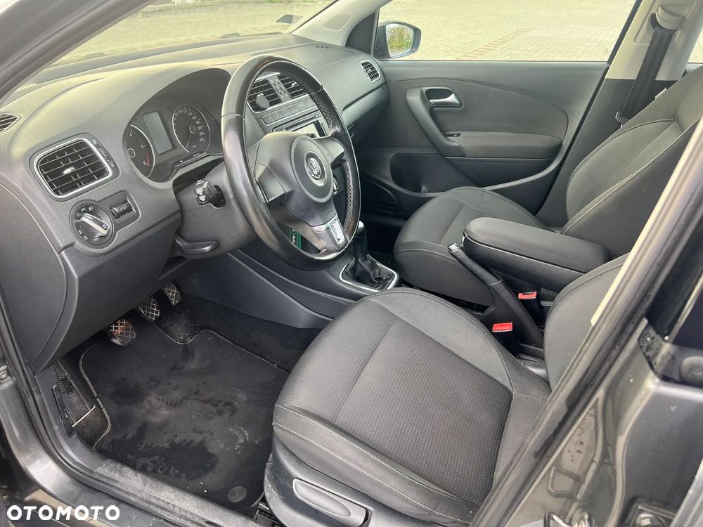 Volkswagen Polo 1.6 TDI DPF BlueMot Highline - 16