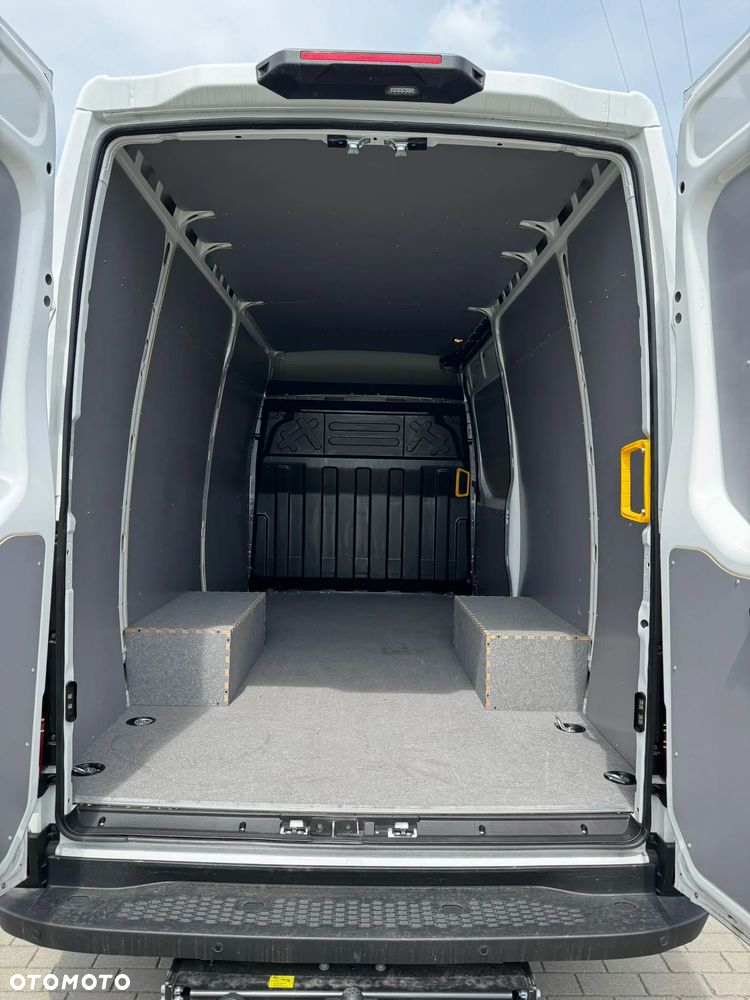 Iveco DAILY - 16