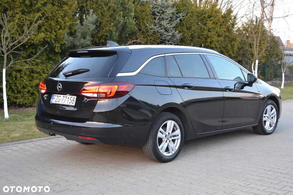 Opel Astra 1.4 Turbo Innovation - 18