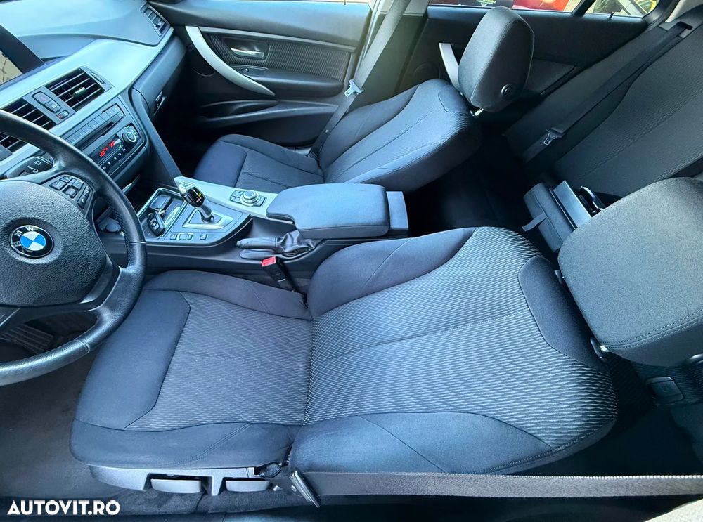 BMW Seria 3 318d Aut. - 17