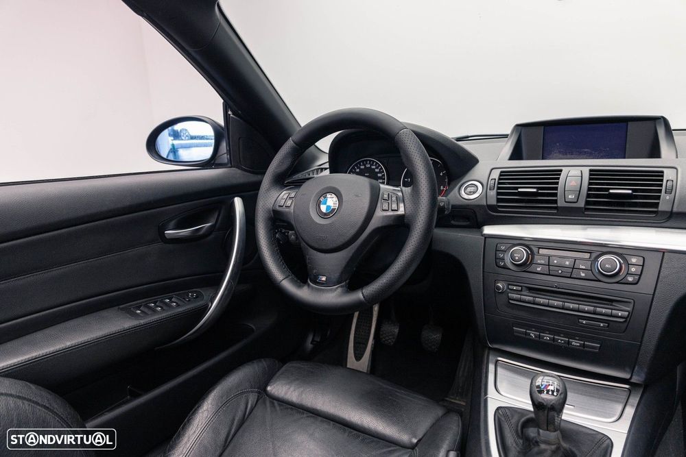 BMW 118 d Pack M - 14