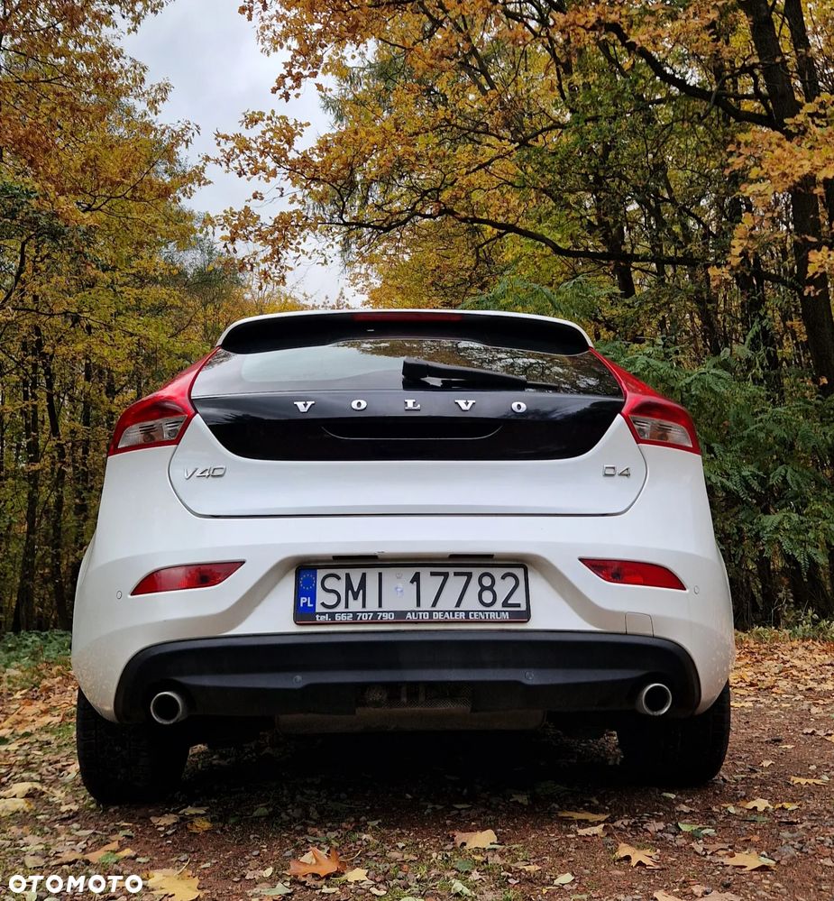 Volvo V40 D4 Drive-E Momentum - 4