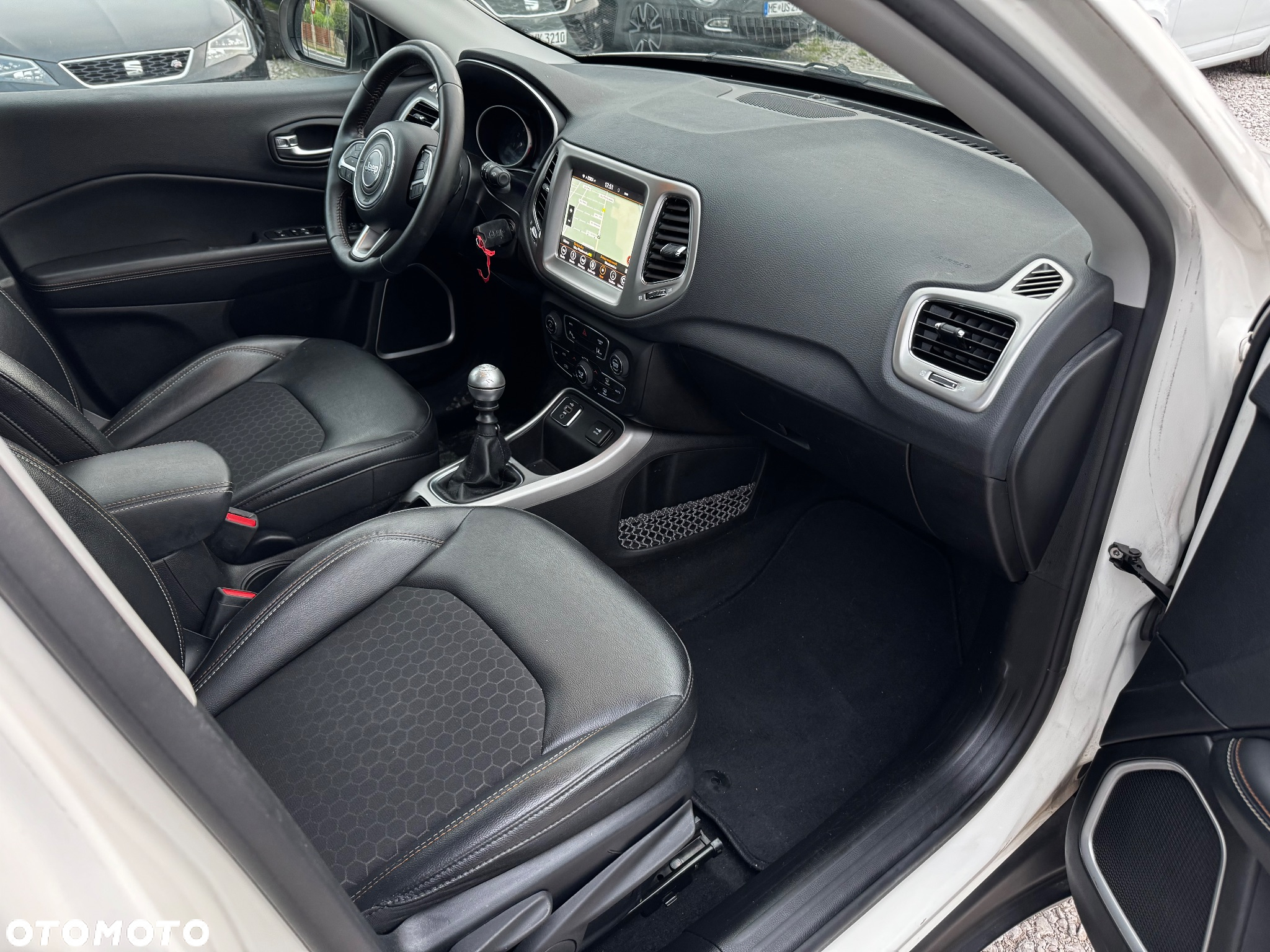 Jeep Compass 1.4 MultiAir Longitude - 24