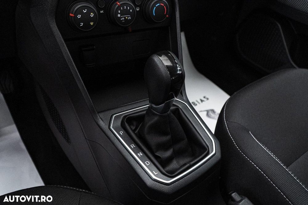 Dacia Logan TCe 90 CVT Journey - 23