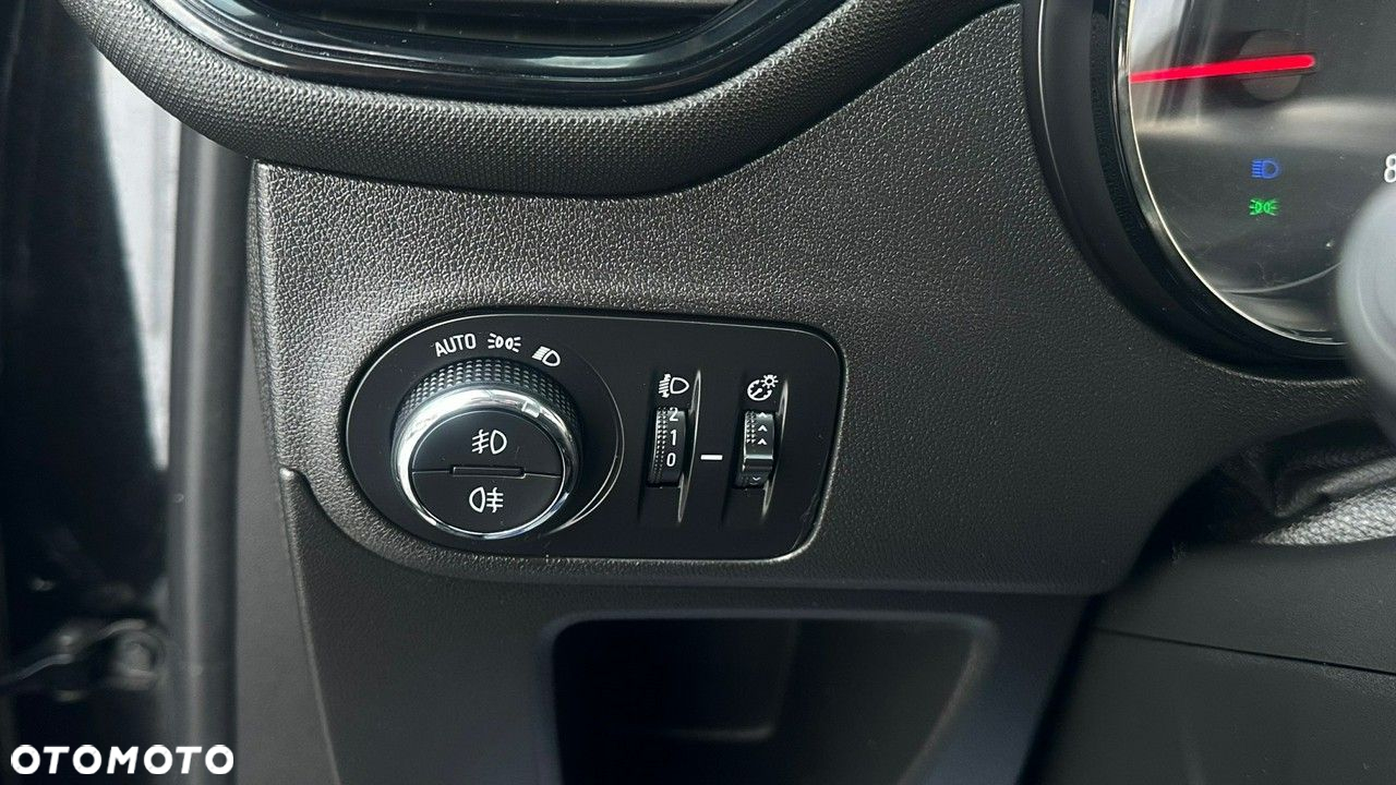 Opel Crossland X - 30