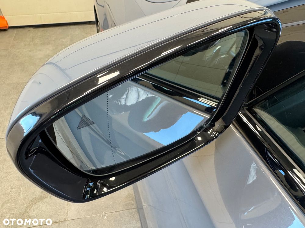 BMW Seria 5 530e xDrive M Sport Edition - 29