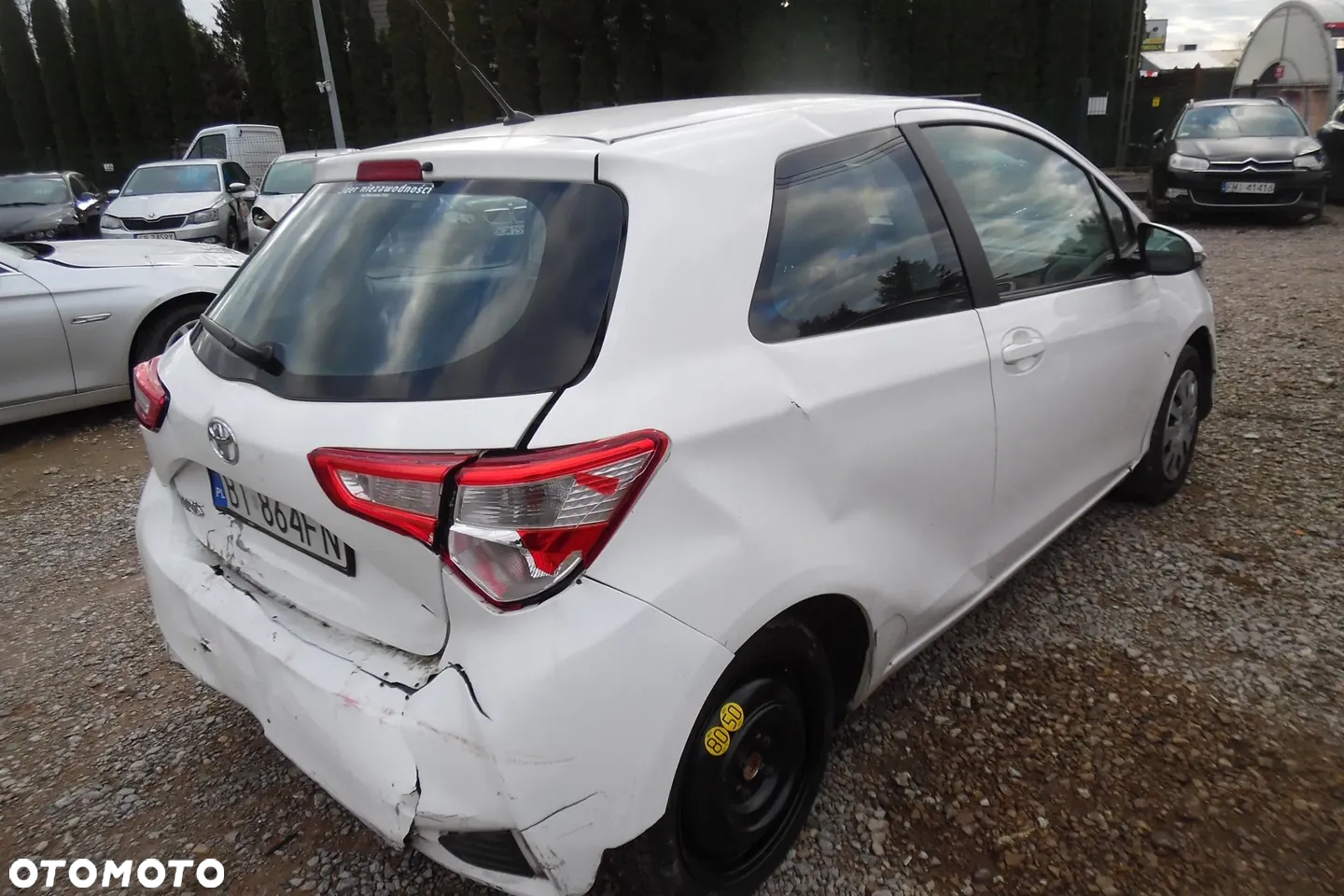 Toyota Yaris 1.0 Active EU6 - 3