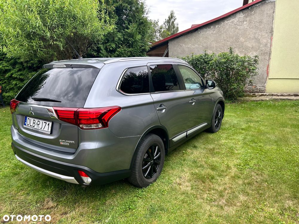 Mitsubishi Outlander 2.0 4WD CVT Diamant+ - 7