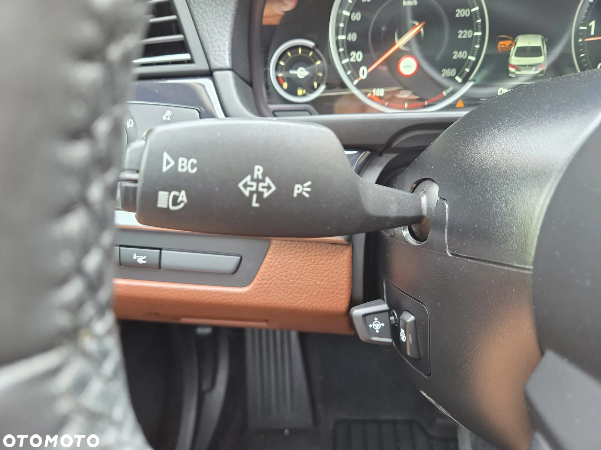 BMW Seria 5 520d M Sport - 23