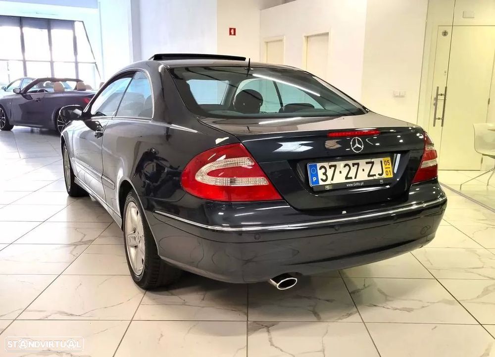 Mercedes-Benz CLK 200 K Avantgarde Aut. - 12