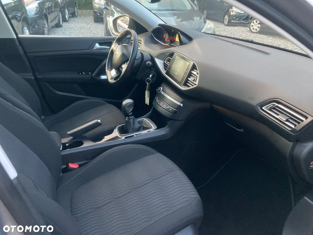 Peugeot 308 1.6 BlueHDi Active S&S - 11