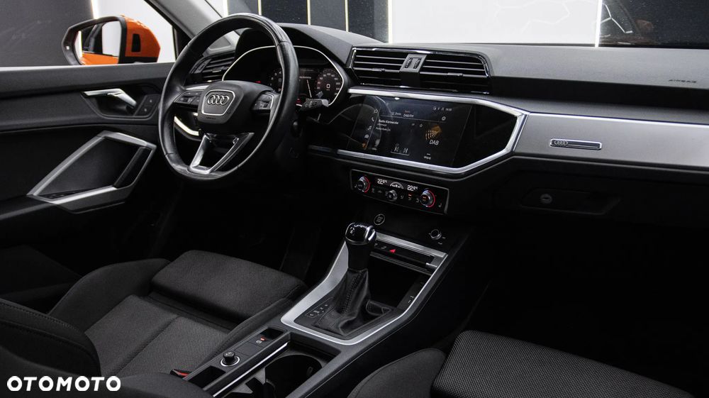 Audi Q3 35 TFSI S tronic - 17