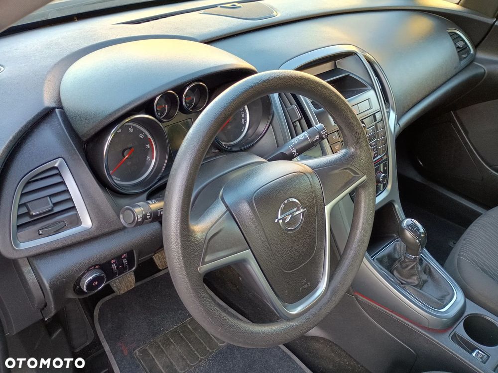 Opel Astra 1.4 ecoFLEX - 22