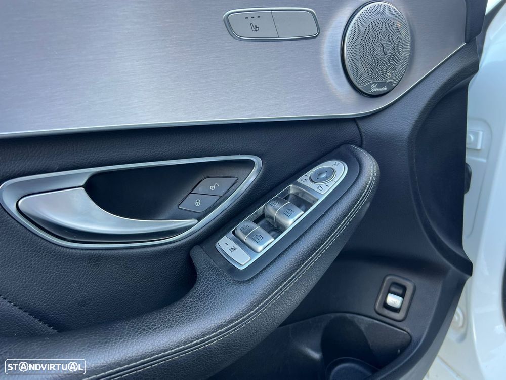 Mercedes-Benz C 200 - 32