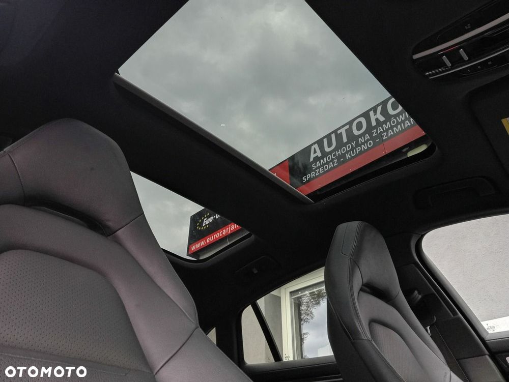 Porsche Panamera - 14