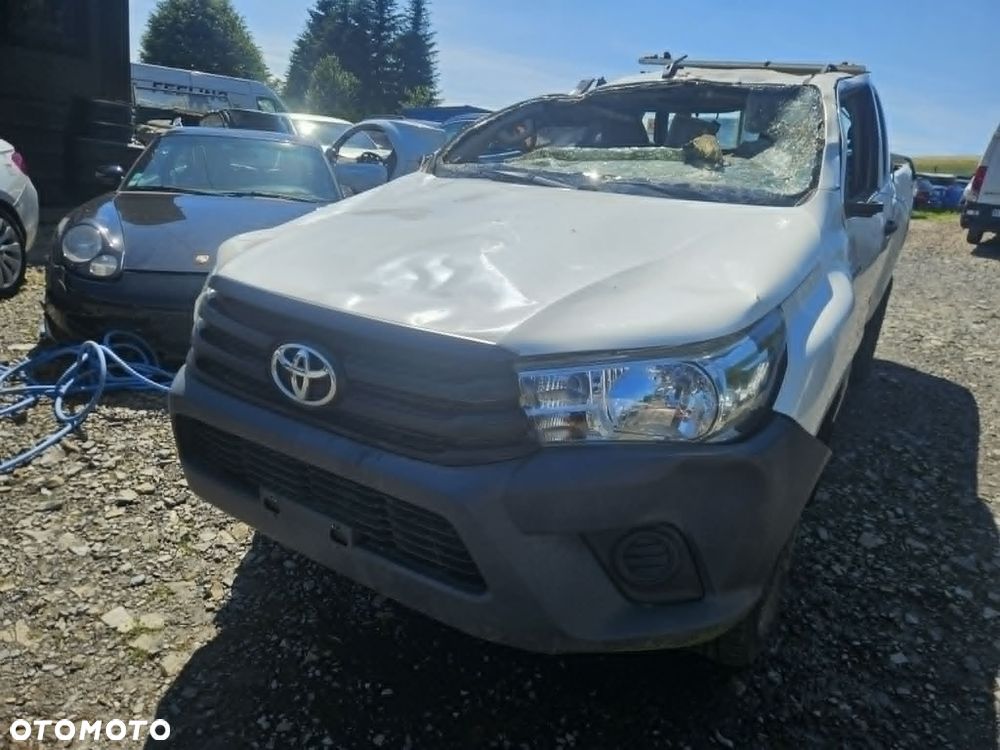 Toyota Hilux - 10