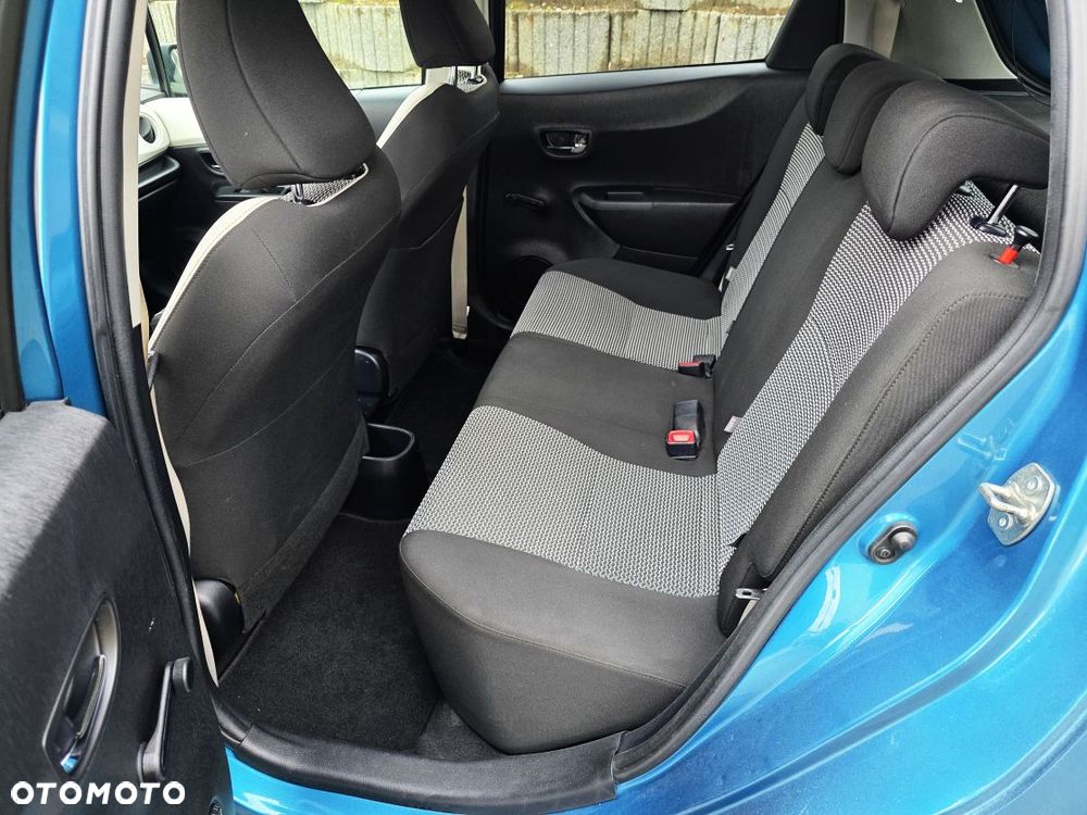 Toyota Yaris 1.33 Premium - 10