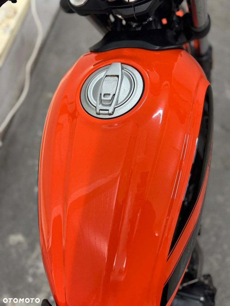 Ducati Scrambler - 16