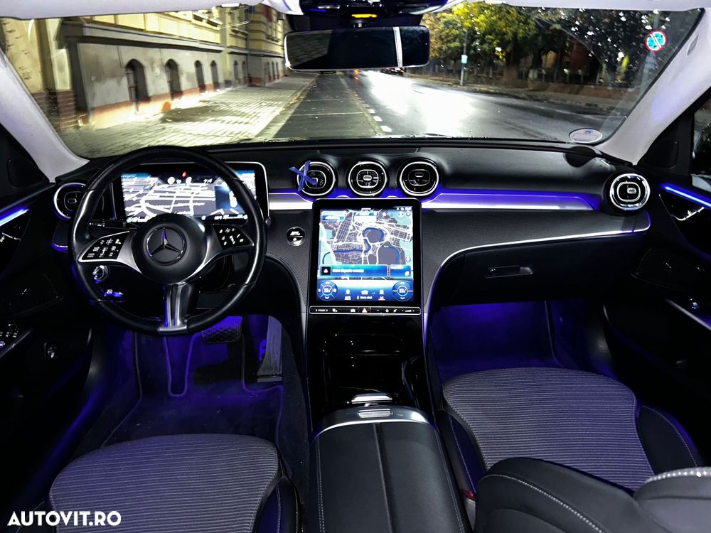 Mercedes-Benz C 300 4Matic T 9G-TRONIC Avantgarde Advanced - 12