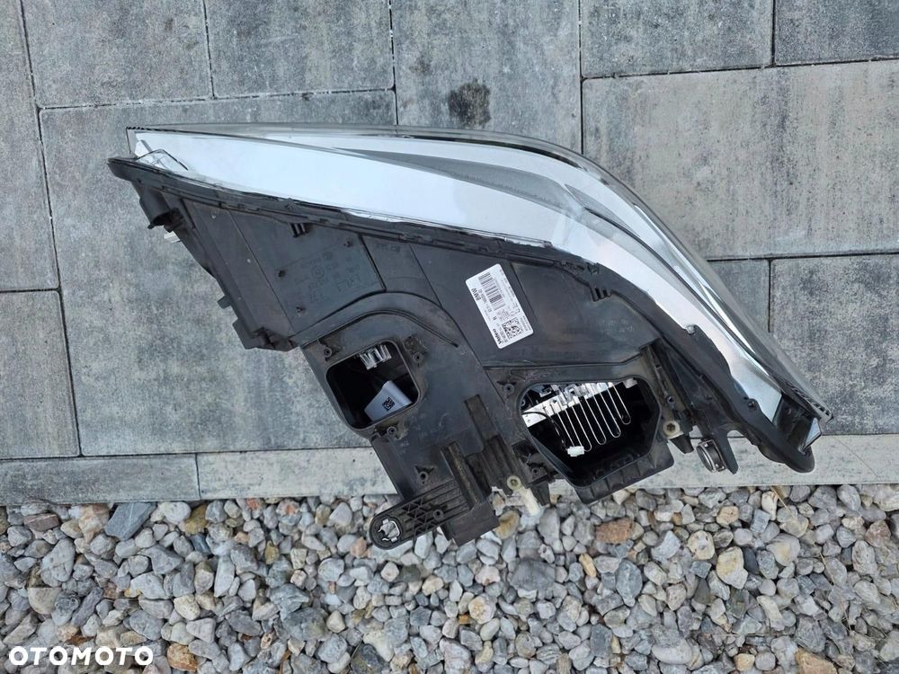 BMW X1 F48 Lampa prawa przód Full Led Dynamic 7495004-03 - 6