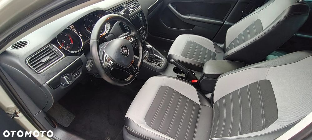 Volkswagen Jetta 1.4 TSI BMT Highline DSG - 14