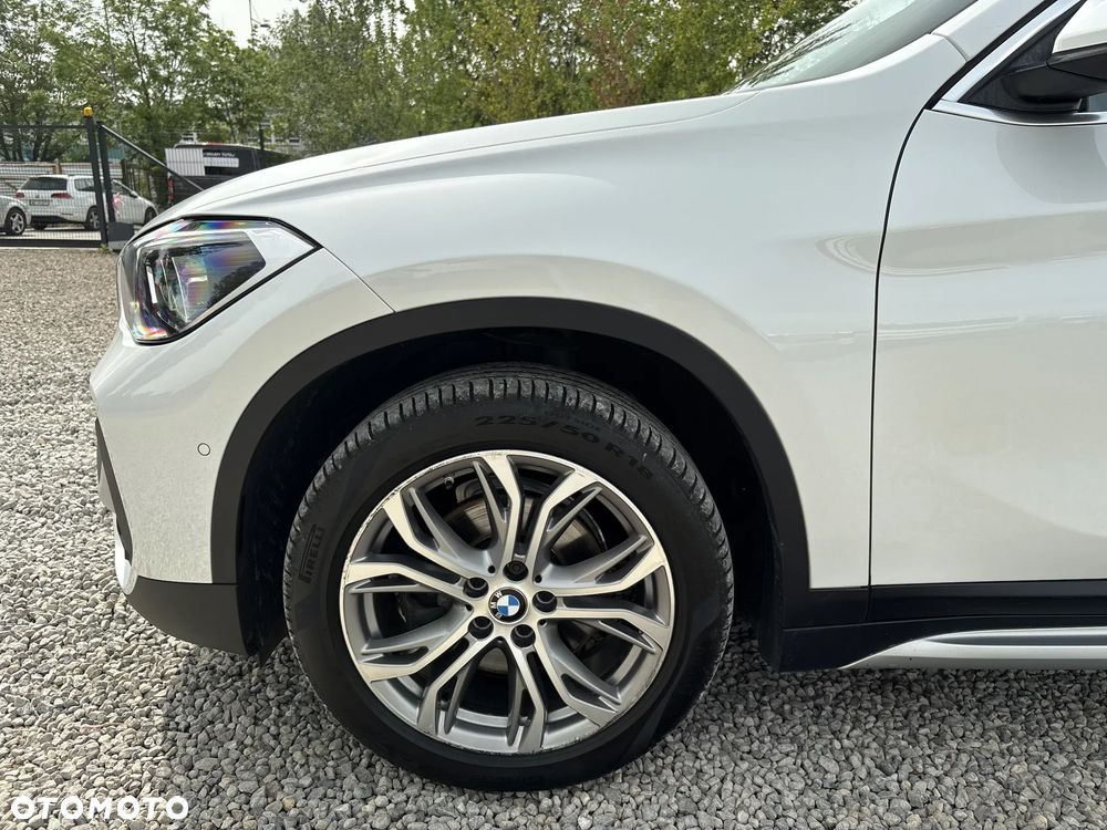BMW X1 sDrive18d xLine - 16