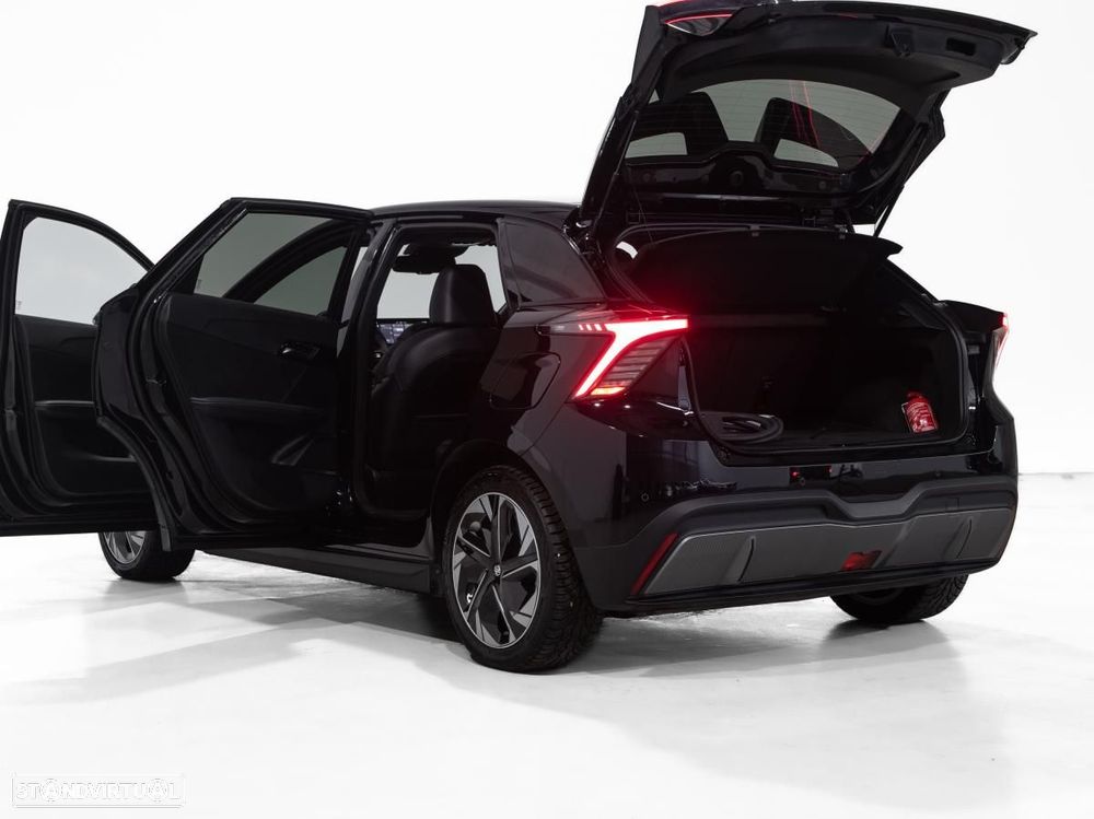 MG MG4 64 kWh Luxury - 5