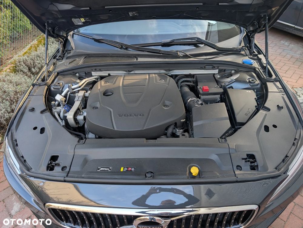 Volvo V90 D4 AWD Geartronic Momentum Pro - 15