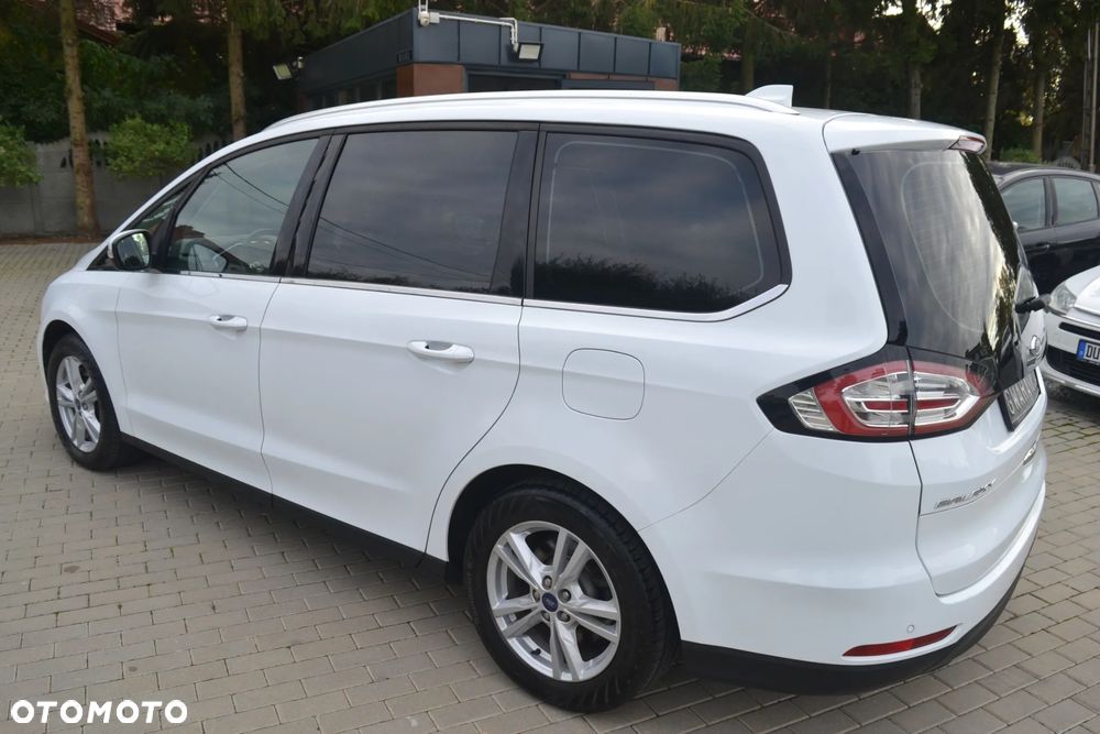 Ford Galaxy - 8