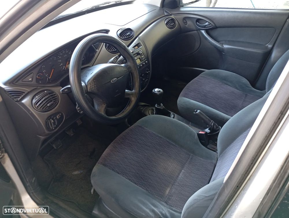 Ford Focus 1.4 Comfort - 5