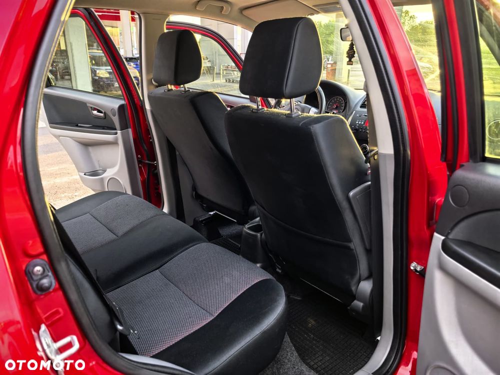 Suzuki SX4 1.6 GLX / Comfort - 9