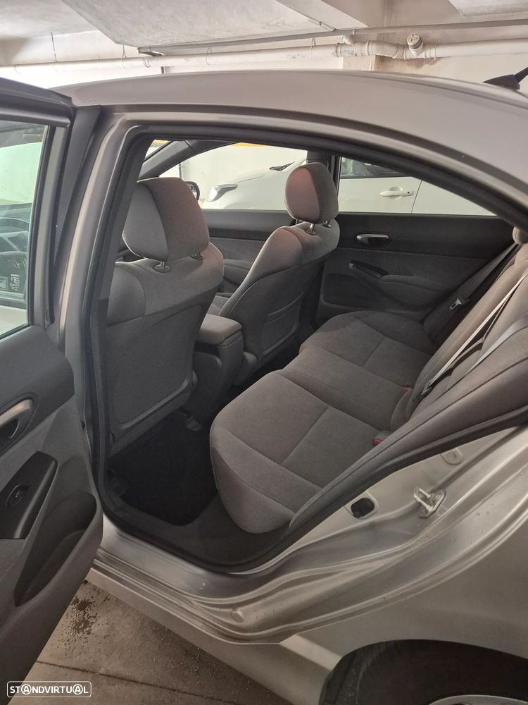 Honda Civic - 4
