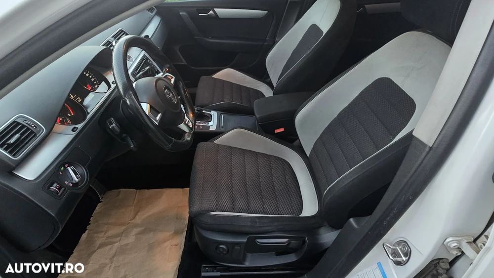 Volkswagen Passat Variant 2.0 TDI Blue TDI DSG Comfortline - 12