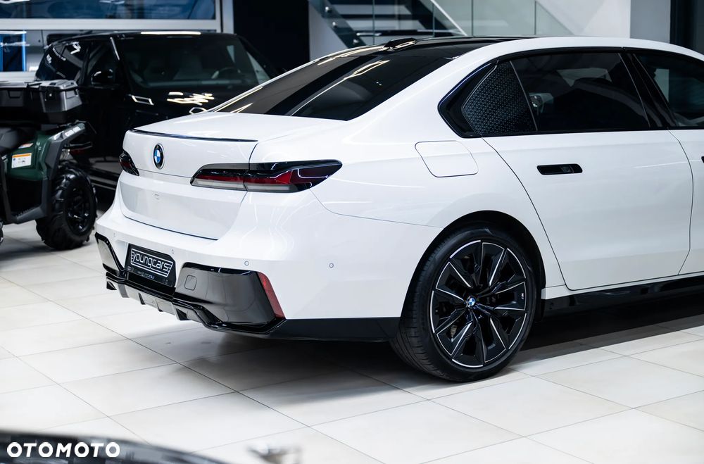 BMW Seria 7 740d xDrive sport - 10
