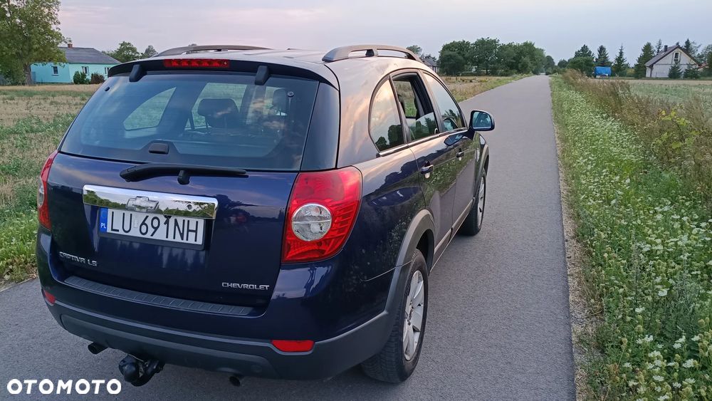 Chevrolet Captiva 2.4 LS 5os - 5
