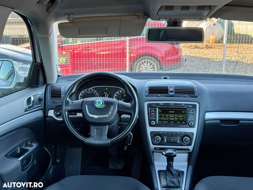 Skoda Octavia 2.0 TDI DSG Elegance - 5