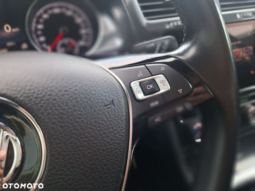 Volkswagen Golf 1.5 TSI BMT Evo Comfortline - 20