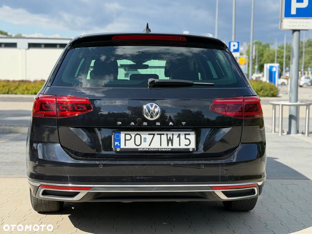 Volkswagen Passat 2.0 TDI Elegance DSG - 6