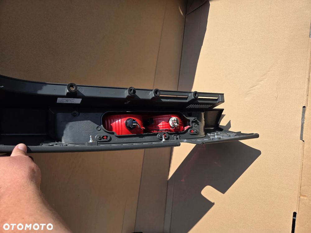 lampa prawa prawy tylna tył Opel Vivaro A Renault Trafic II Nissan Primastar I Lift 93857765 265A1-0127R 93857722 265A60118R - 5