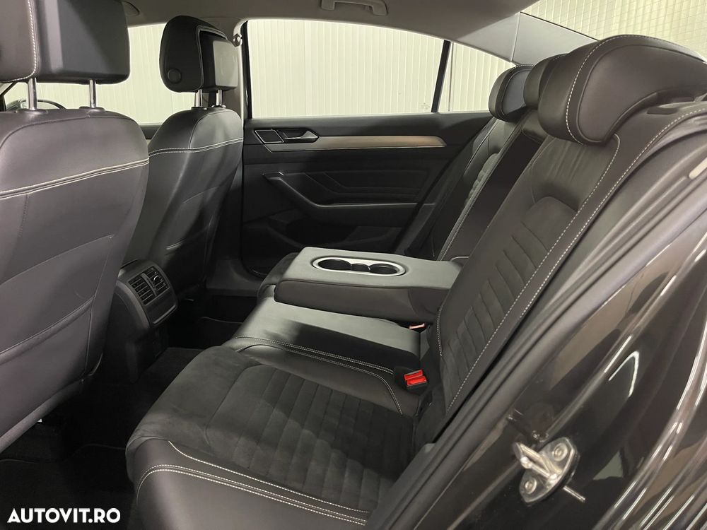 Volkswagen Passat 2.0 TDI DSG Highline - 11