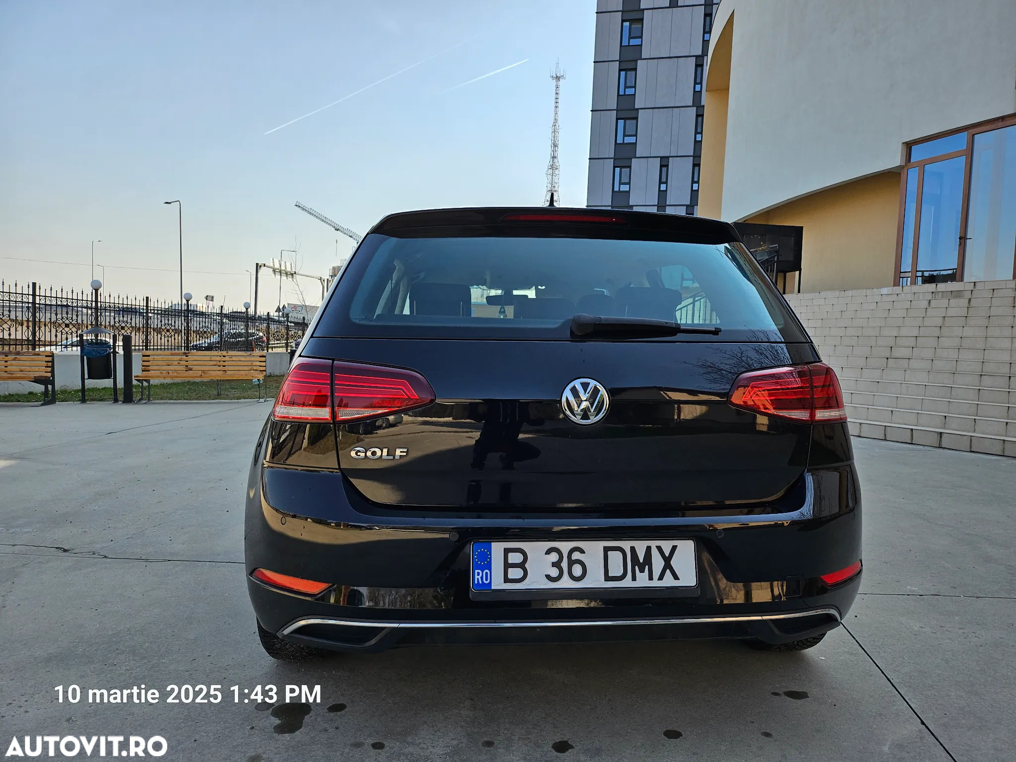 Volkswagen Golf 1.6 TDI Comfortline - 18