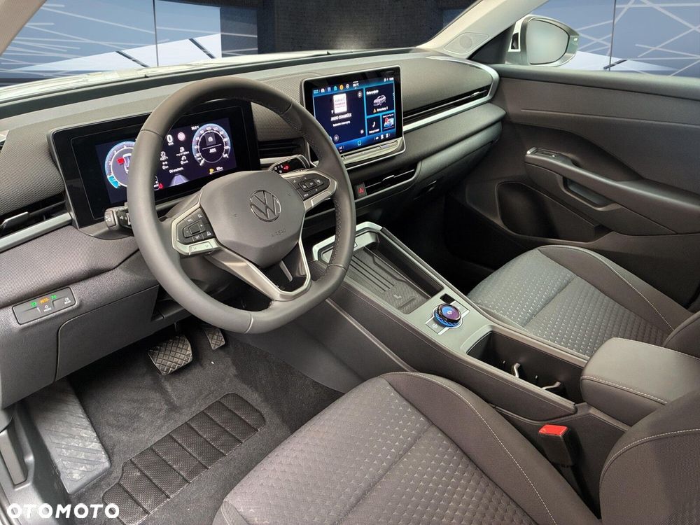 Volkswagen T-Roc - 5